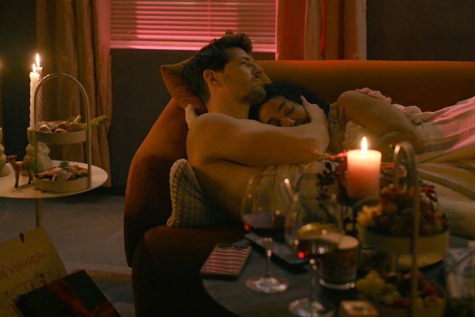 Imani macht ihrem todkranken Freund einen Heiratsantrag.