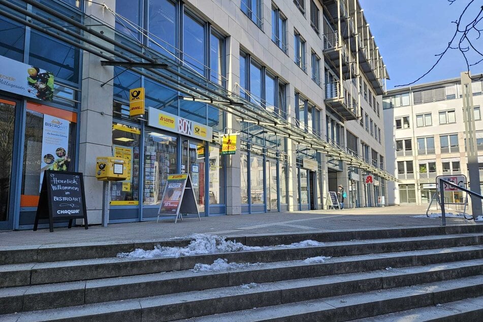 Die Deutsche Post an der Straße Am Brauhaus wurde überfallen.