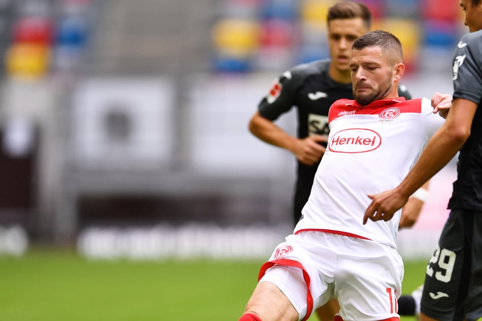 Tragischer Auto-Unfall: Fußball-Star muss mitansehen, wie sein Cousin stirbt