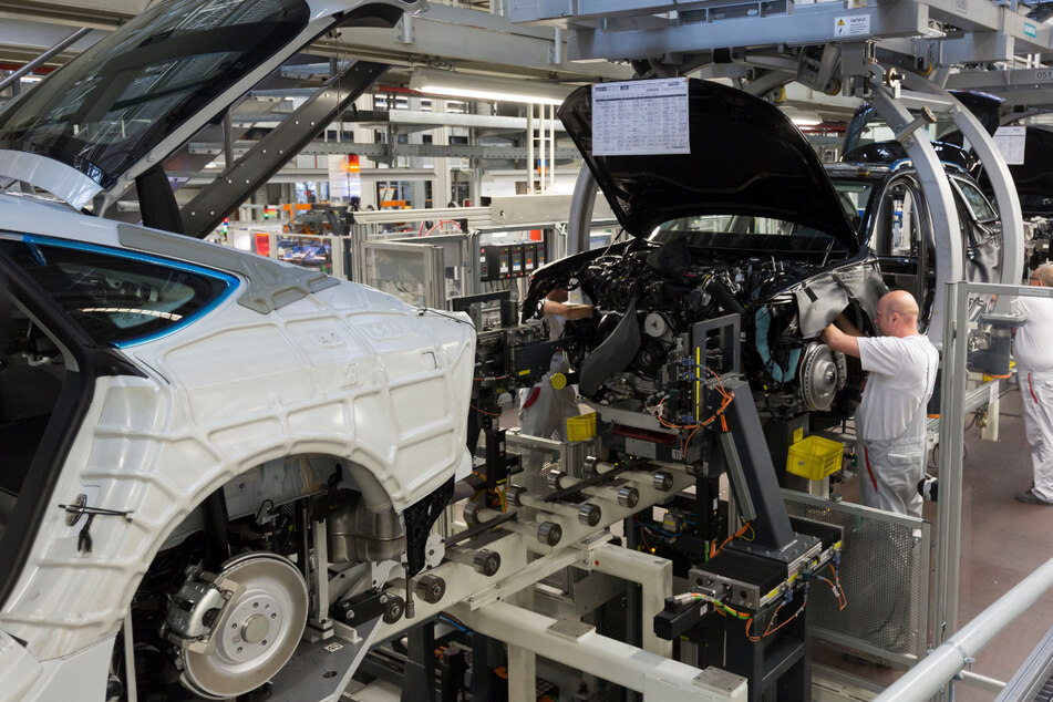 Audi entwickelt keinen neuen Verbrennermotor mehr!