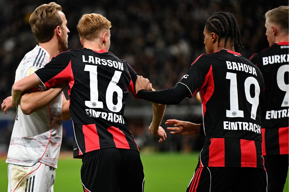 Nach dem Spiel gegen den FC Bayern rotierte Coach Dino Toppmöller Bahoya (2.n.l.) erst einmal aus der Startelf.