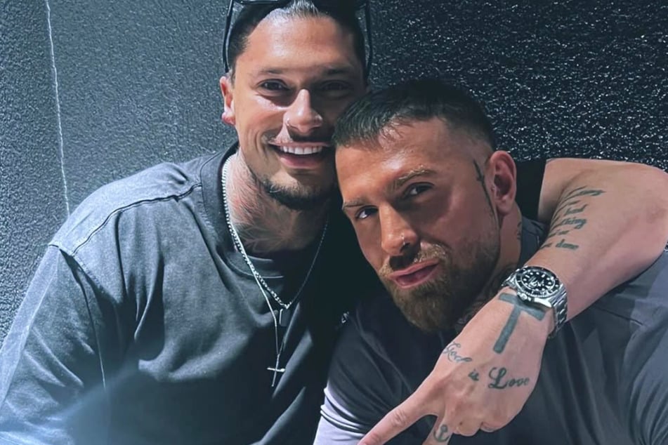 Die beiden Freunde Gigi Birofio (26, r.) und Yasin Mohamed (34) lernten sich bei einer Reality-TV-Show kennen.