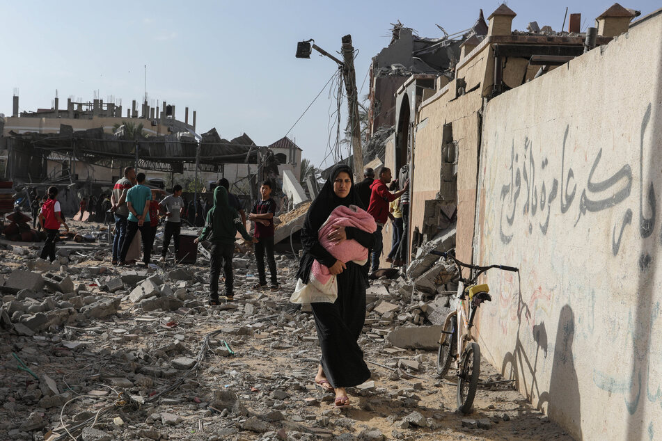 Nach Informationen des "Wall Street Journal" will Israel seine Bodenoffensive in Rafah in Etappen durchführen. Das Blatt schrieb von zwei bis drei Wochen Evakuierung und sechs Wochen Offensive. (Archivbild)