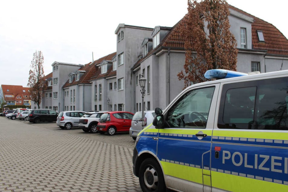 In einer Wohnung in Potsdam wurde ein Paar tot aufgefunden.