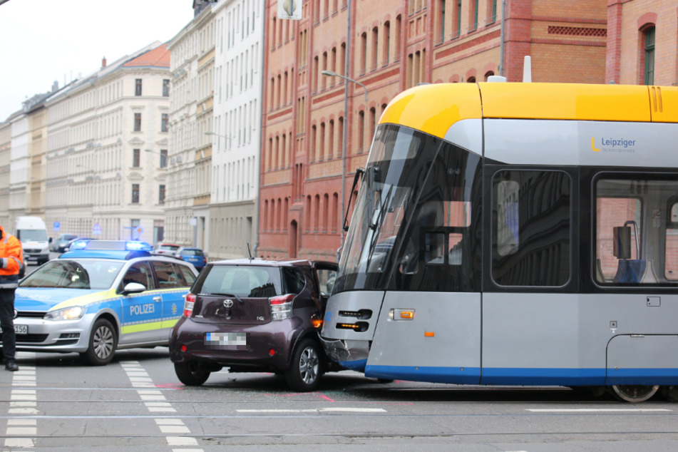 Ein Mann soll dabei leicht verletzt worden sein.