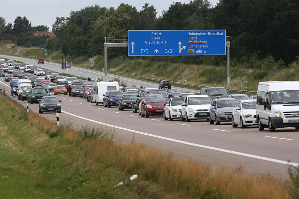 Auf der A4 bildete sich ein langer Stau.