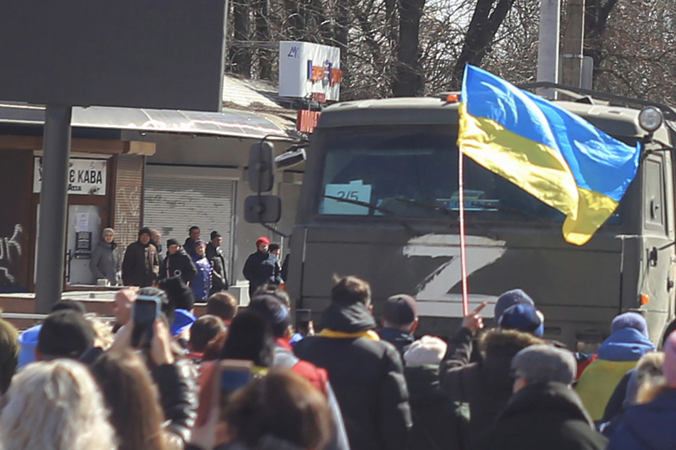 Besatzung plant russische Pässe für Ukrainer und Rubel-Einführung im Gebiet Cherson