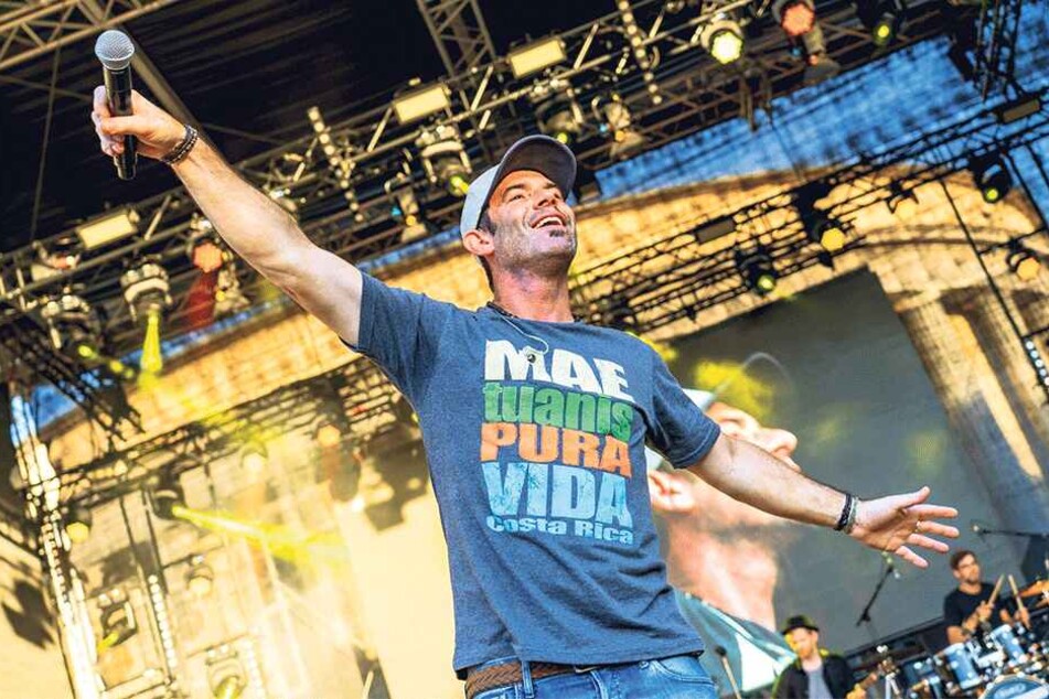 Sascha Pierro spielt mit seiner Pop-Band Marquess (Vayamos Compañeros) am Sonnabend auf der Bühne von Hitradio RTL (Wildmann-Gelände).