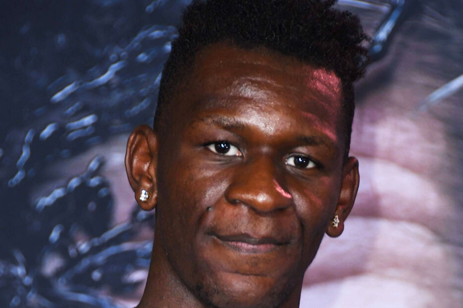 Tarsis' älterer Bruder Isaac Bonga spielt Basketball in der NBA bei den Los Angeles Lakers.