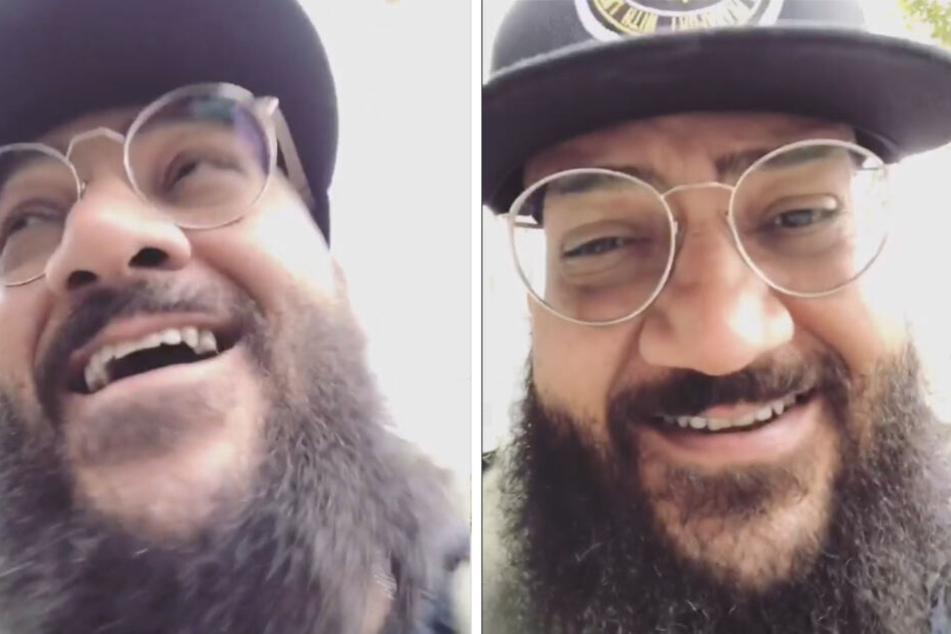 Lachen muss Moses dann aber doch über das, was er da gerade erlebt hat.