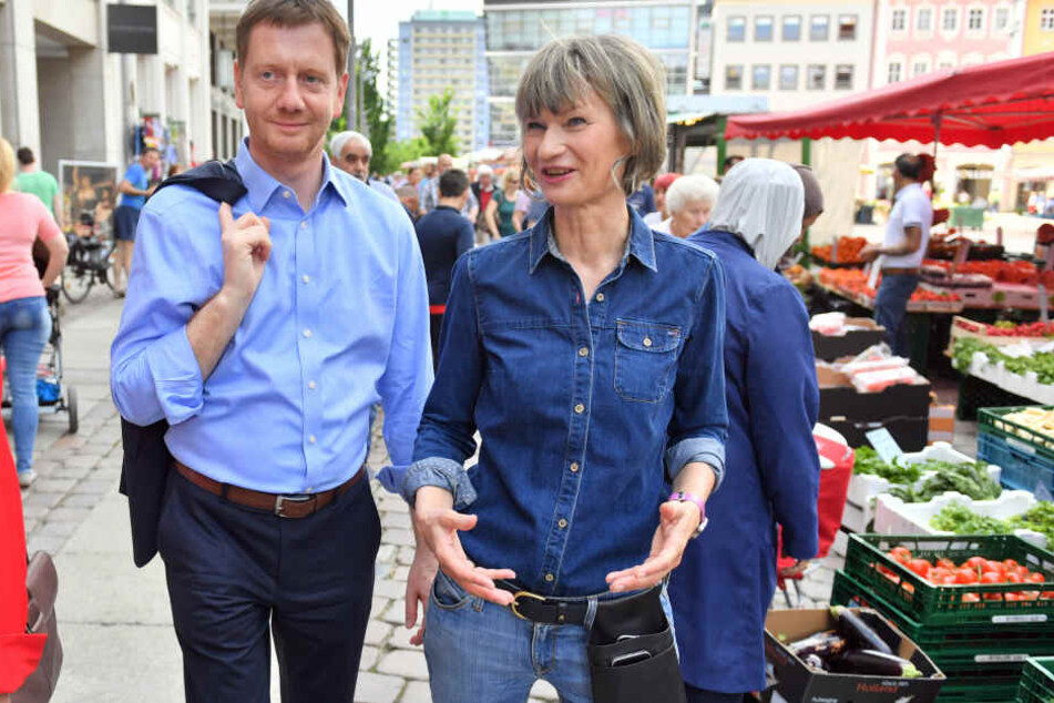 Am 1. Juni besuchte Ministerpräsident Michael Kretschmer (44, CDU)zusammen mit OB Barbara Ludwig (57, SPD) das Kinderfest und den Markt in Chemnitz.