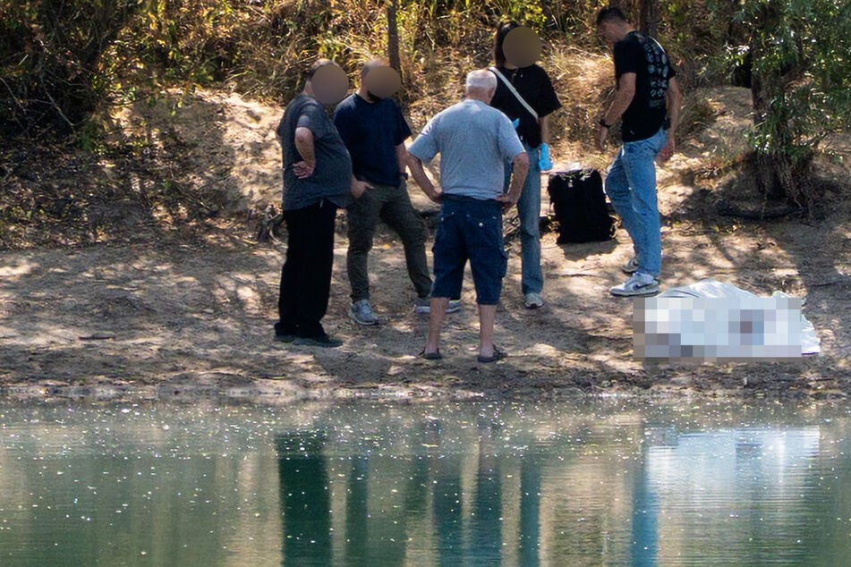 Am frühen Montagnachmittag war die Leiche am Ufer des Wechselsees entdeckt worden. Nach den bisherigen Ermittlungen handelt es sich um den vermissten 34-Jährigen.