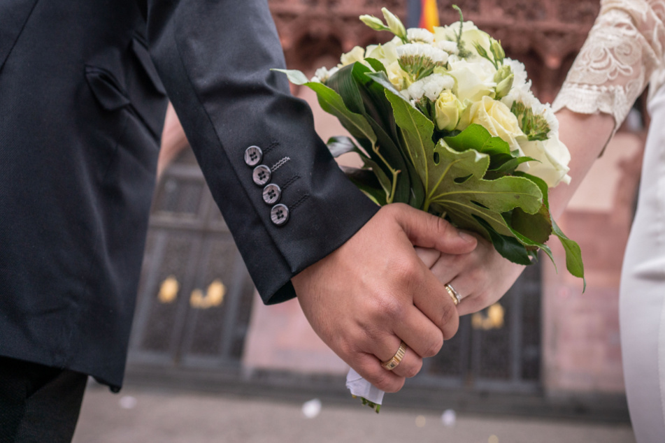 Hochzeit trotz der Corona-Krise? Paare in Bayern sind offenbar trotz des Lockdowns in Heiratslaune. (Symbolbild)