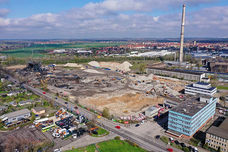 Der Turm auf dem Gelände der ehemaligen Halberg Guss Gießerei wird im November gesprengt.