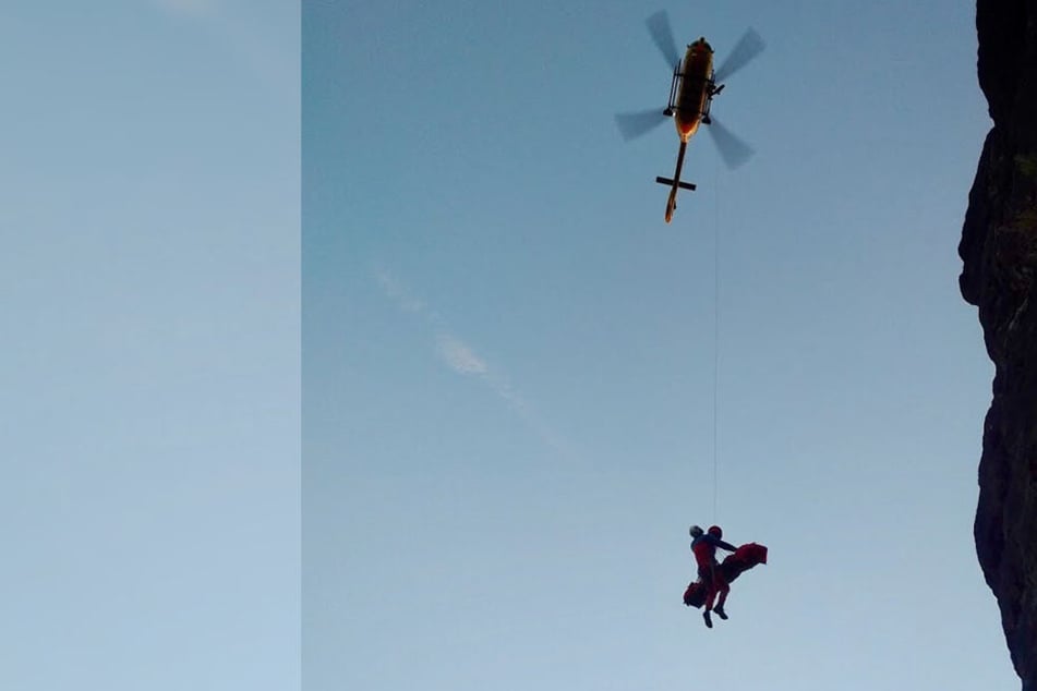 Mit dem Rettungshubschrauber "Christoph 62" wurde die Frau ins Krankenhaus geflogen.
