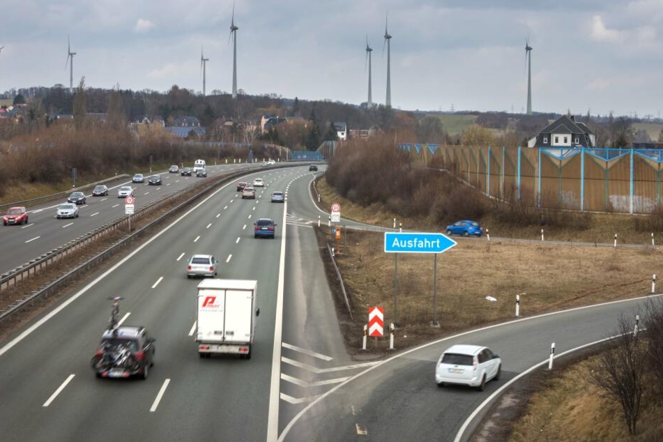 Es gibt Rückstau bis auf die A72 Chemnitz Rottluff. (Symbolbild)