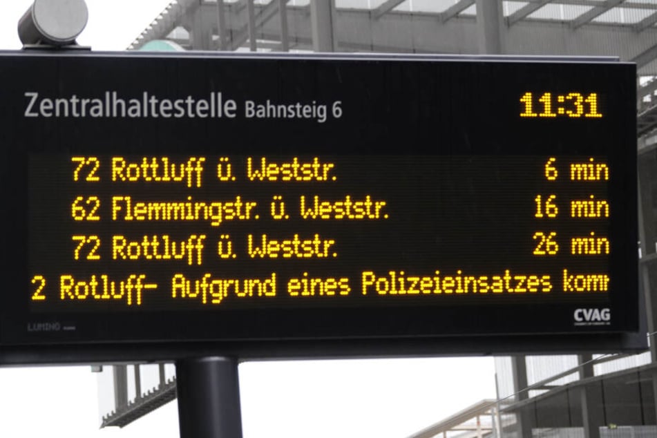 Aufgrund des Einsatzes kam es zu Verspätungen im Linienverkehr.