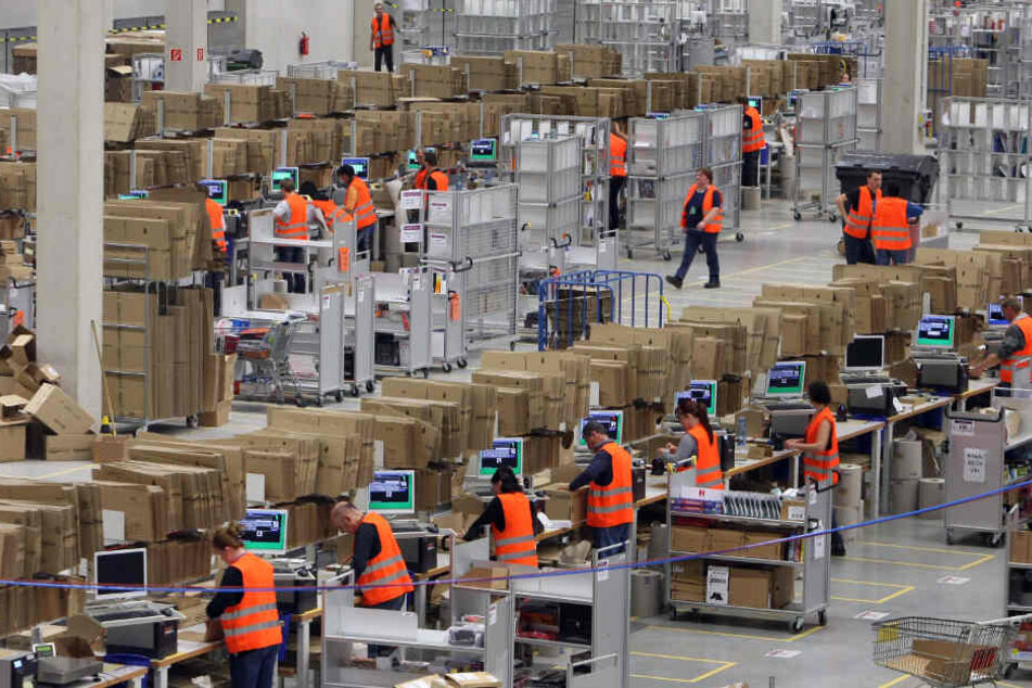 Brand In Amazon Logistikzentrum Millionenschaden 24