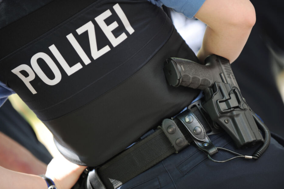 Die Ermittler durchsuchten fünf Gebäude im Raum Rosenheim. (Symbolbild)