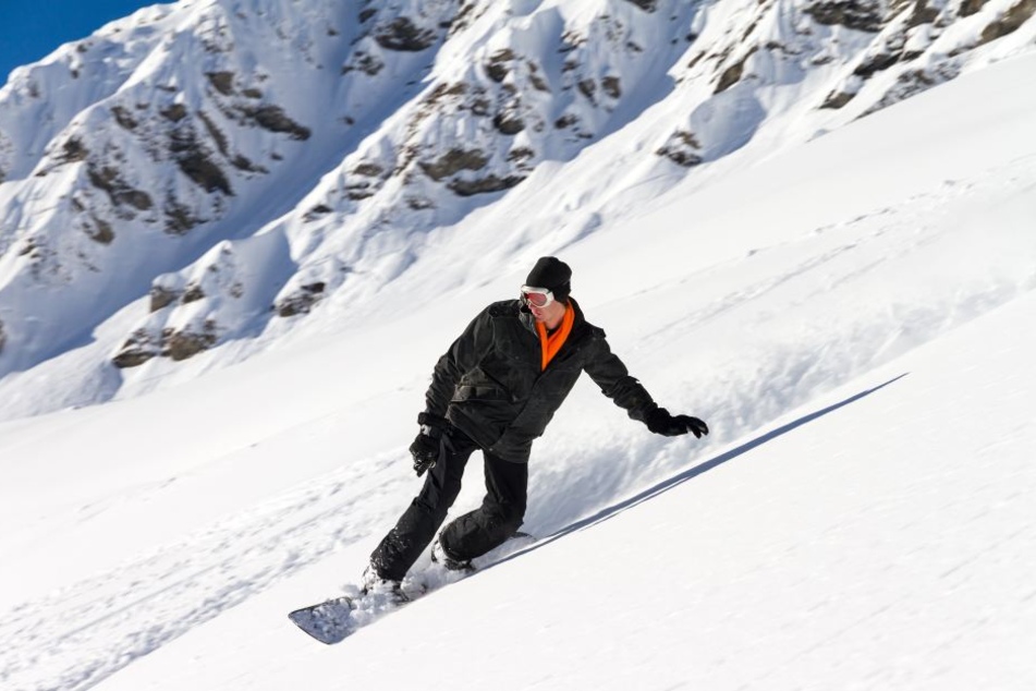 Ein starker Windstoß brachte den 23-Jährigen von der Piste ab. Von da an nahm das Horror-Erlebnis seinen Lauf (Symbolbild).