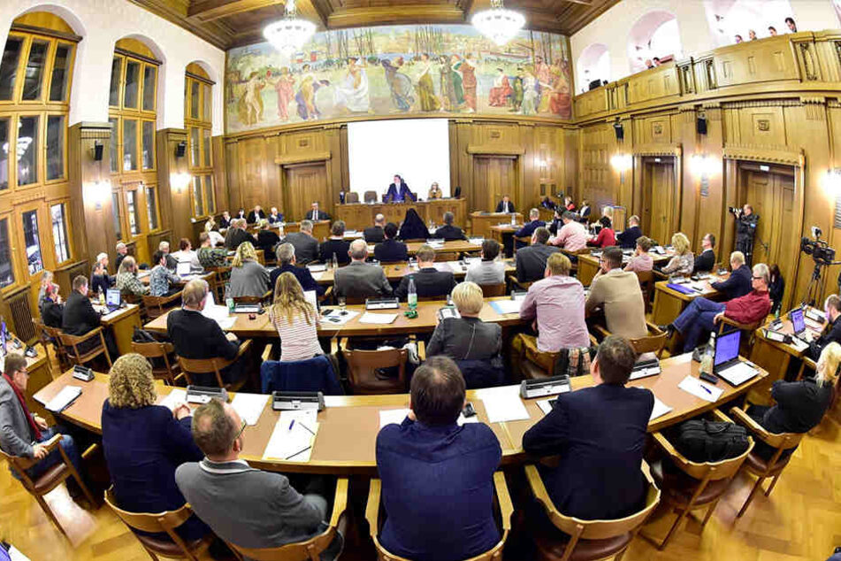 Der Stadtrat beschloss, 13 Millionen Euro mehr in den Schuldendienst zu stecken.