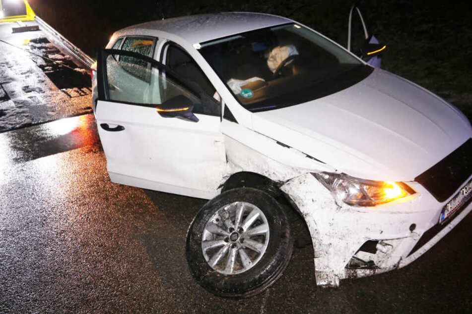 Auf der Autobahn 7 in Bayern ist es am Sonntag zu einer Unfallserie gekommen.