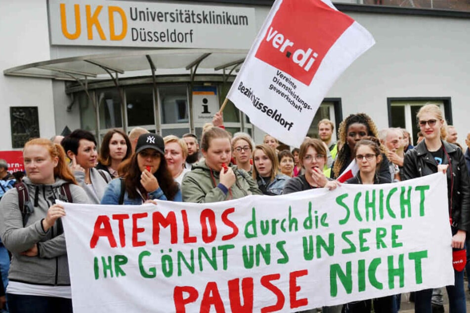 Krankenschwestern und Pfleger der Unikliniken Düsseldorf wollen mehr Entlastung.