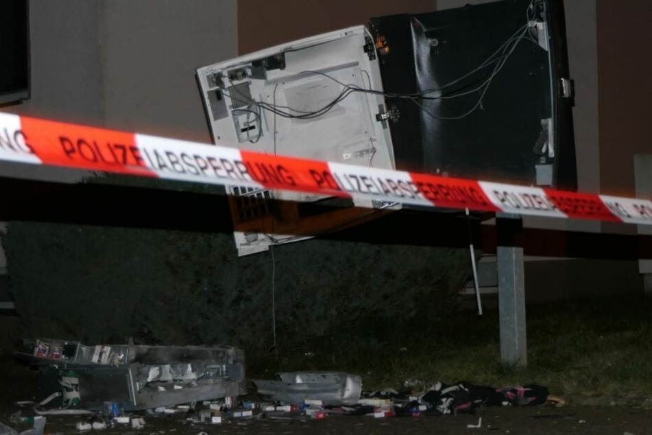 Am Leipziger Ostplatz ist ein Zigarettenautomat gesprengt worden. (Symbolbild)
