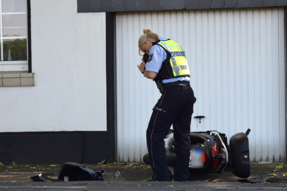 Der Biker (57) fuhr gegen einen Laternenmast und muss wiederbelebt werden.