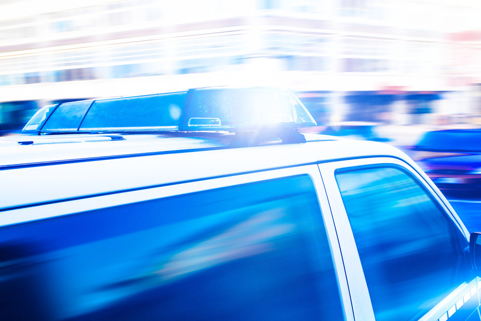 Die Polizei war am Dienstagabend in Zschopau wegen einer lärmenden Gruppe Jugendlicher ausgerückt, am Ende hielt ein 16-Jähriger die Beamten auf Trab. (Symbolbild)