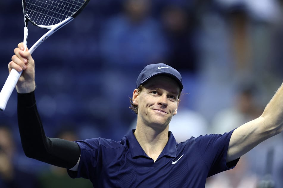 Reigning champion Jannik Sinner continued his dominant run with a three-set quarterfinal win on Wednesday.