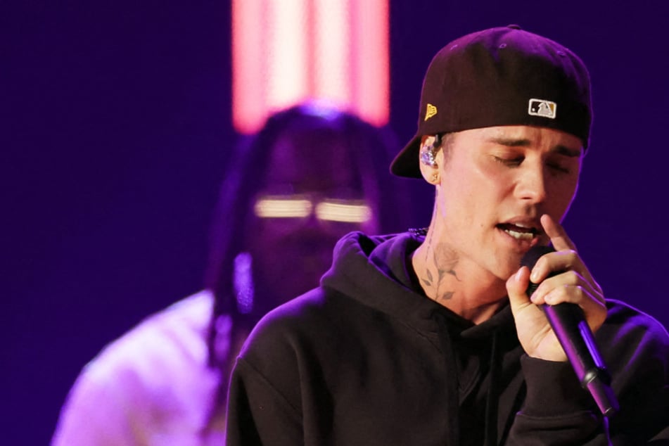 Was Justin Bieber forced to cancel his Justice world tour?