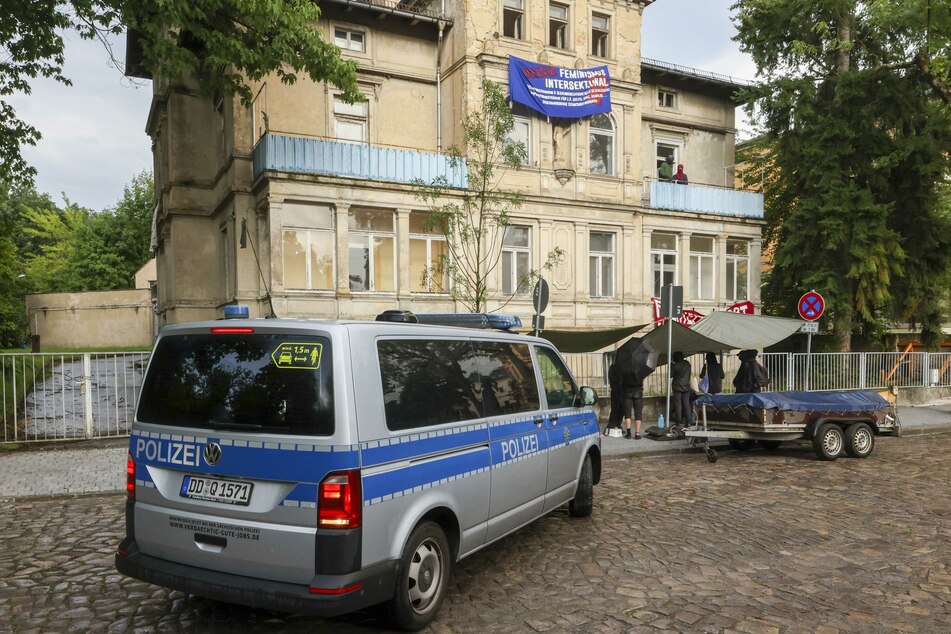 Anfang der Woche sorgte eine Besetzung für einen Polizeieinsatz in der lange leerstehenden Villa.