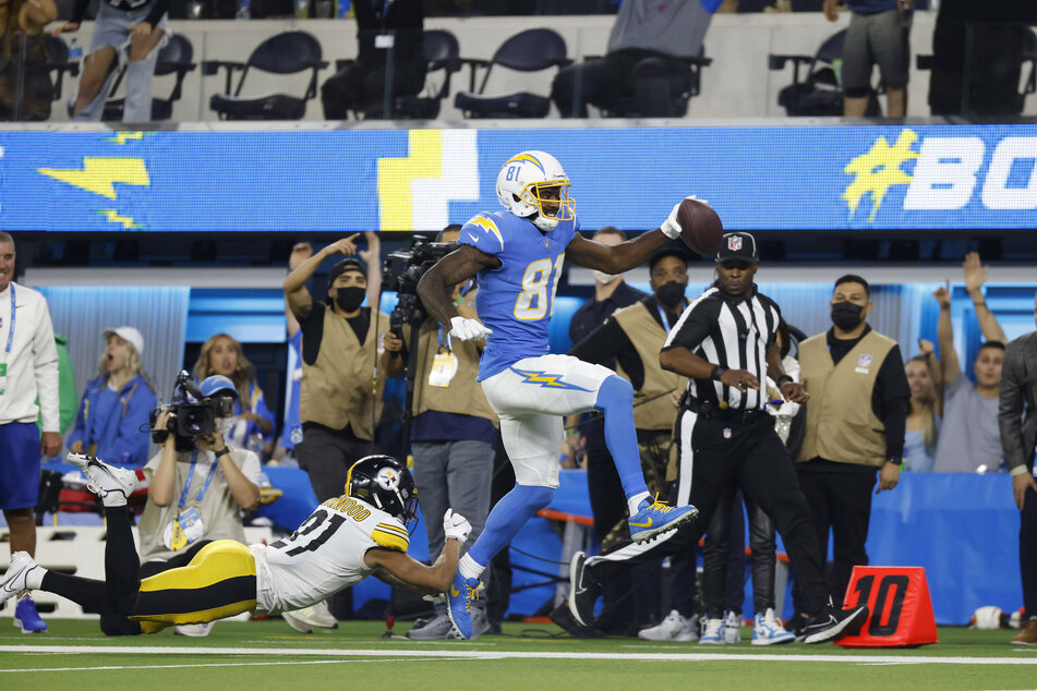 Chargers wide receiver Mike Williams (c) scored the game-winning touchdown in the fourth quarter against the Steelers.