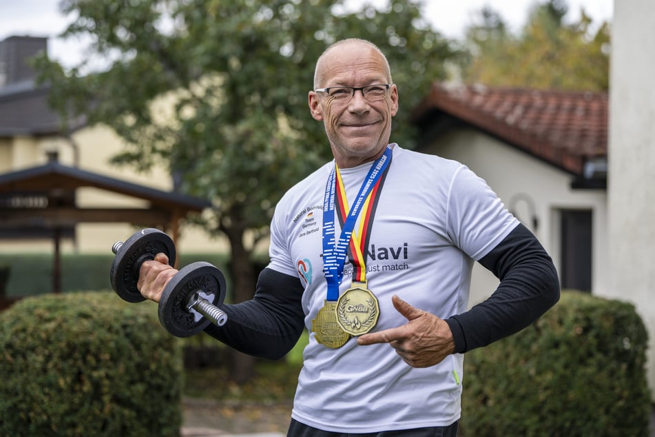 Bodybuilder Jens Berthold (56) ist nach einer Bandscheiben-OP wieder in Topform.