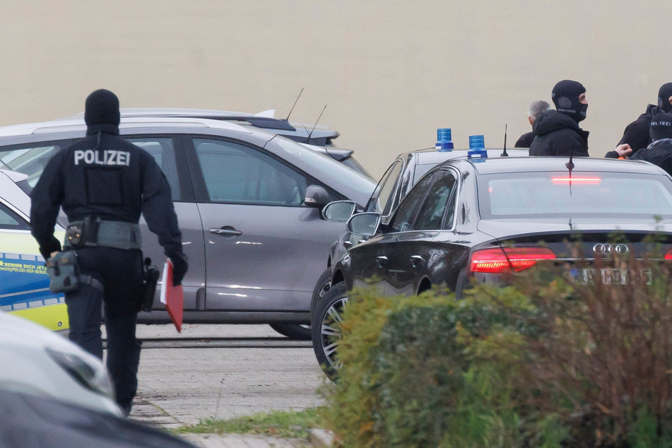 Razzia gegen Reichsbürger? Brandenburger Polizei durchsucht wegen Waffen