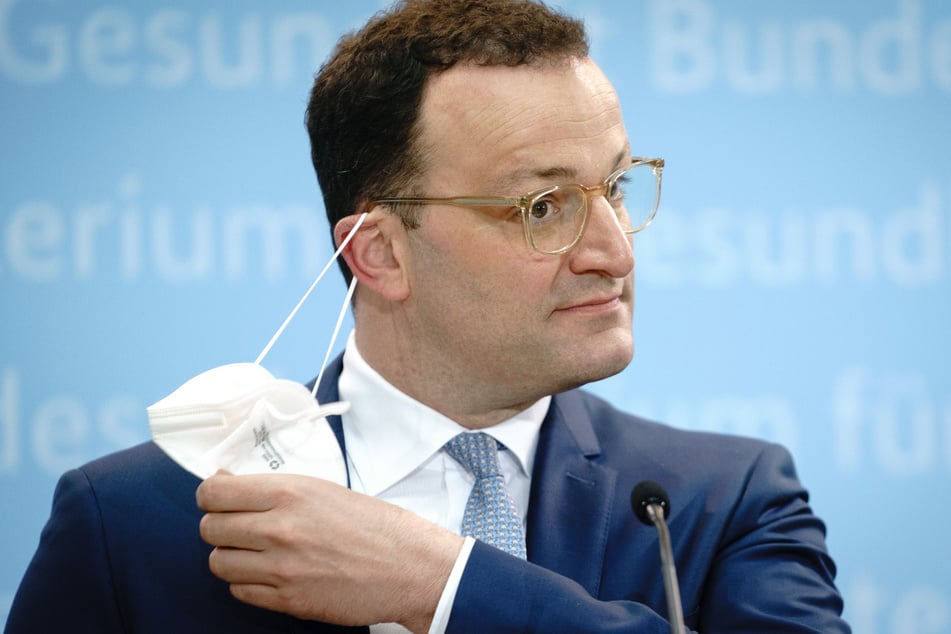 Gesundheitsminister Jens Spahn verkündete die Neuigkeit am Montag nach einem Beschluss von Bund und Ländern.