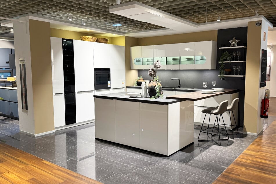 Im Schaffrath Küchen Mega Store in Mönchengladbach werden kurzzeitig 10 Küchentester gesucht.