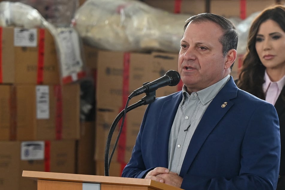 Border Patrol Chief Michael Banks is stepping down from his position.