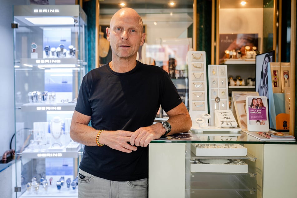 Andreas Streit (64) fürchtet wirtschaftliche Folgen, sollte VW dichtmachen.