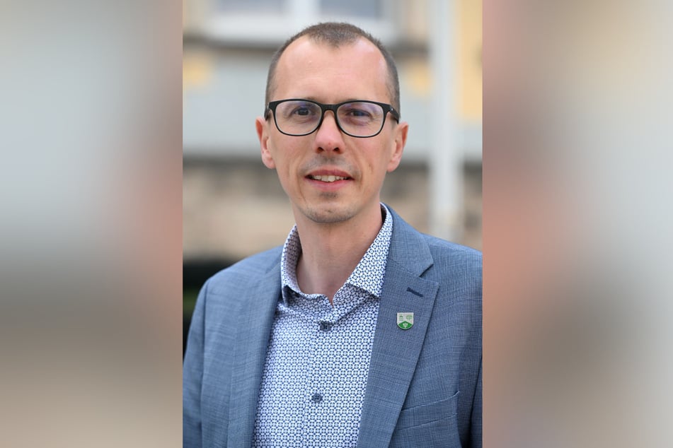 Bürgermeister Heiko Wersig (43) hofft, bald den Vereinen etwas Gutes zu tun.