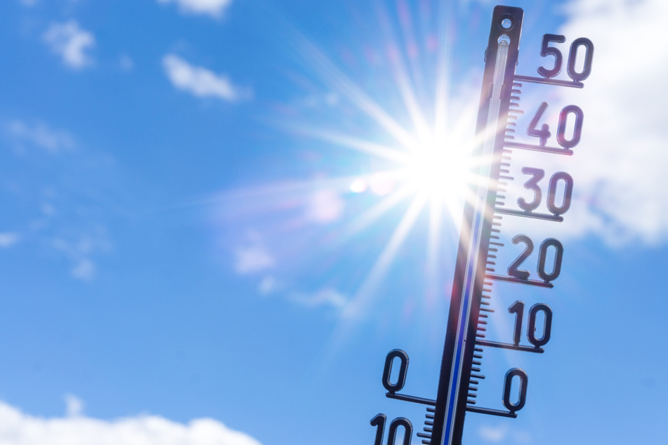 In diesem Sommer kletterten die Thermometer in deutschen Haushalten oftmals Richtung 30-Grad-Marke. (Symbolbild)
