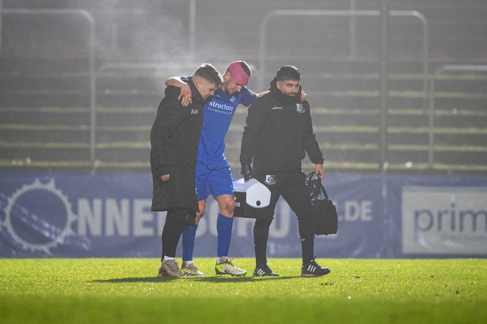 Damian Roßbach musste mit tiefer Platzwunde behandelt werden.