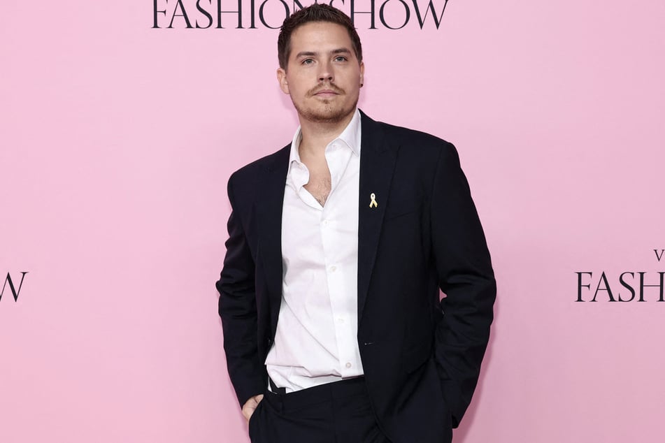 Schauspieler Dylan Sprouse (33) überwältigte einen mutmaßlichen Einbrecher auf seinem Grundstück.