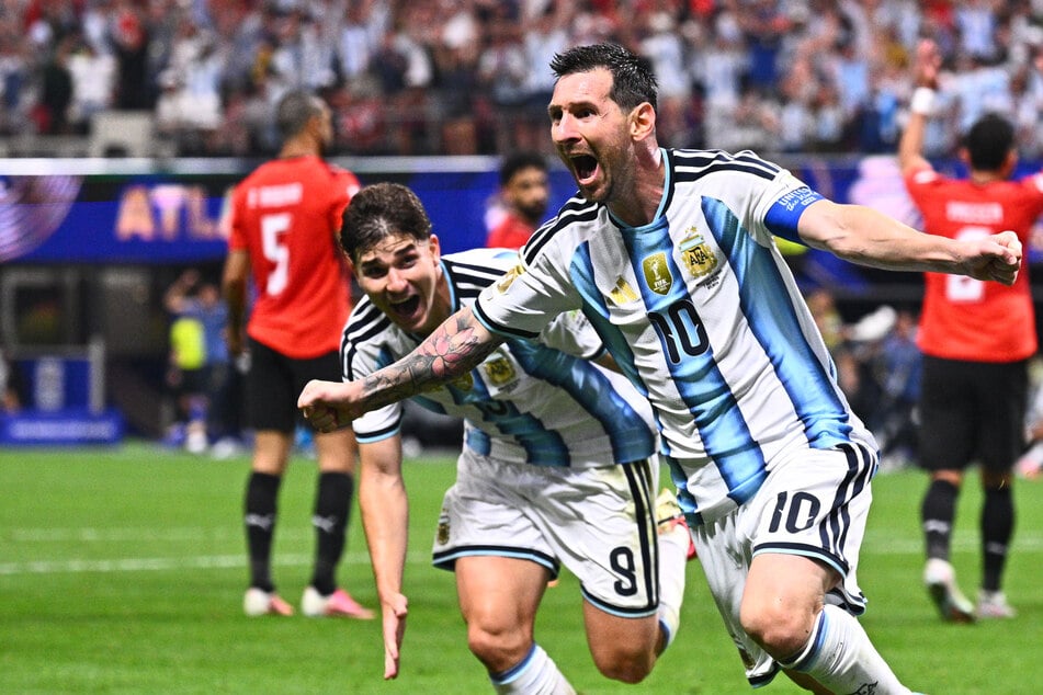 WM 2026 live: Irres Comeback! Argentinien dreht Rückstand und zieht ins Viertelfinale ein