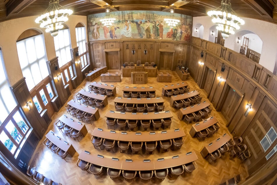 Die neue Sitzordnung im Stadtverordnetensaal hat der Oberbürgermeister vorgeschlagen. Beschlossen wird sie in der ersten Sitzung.