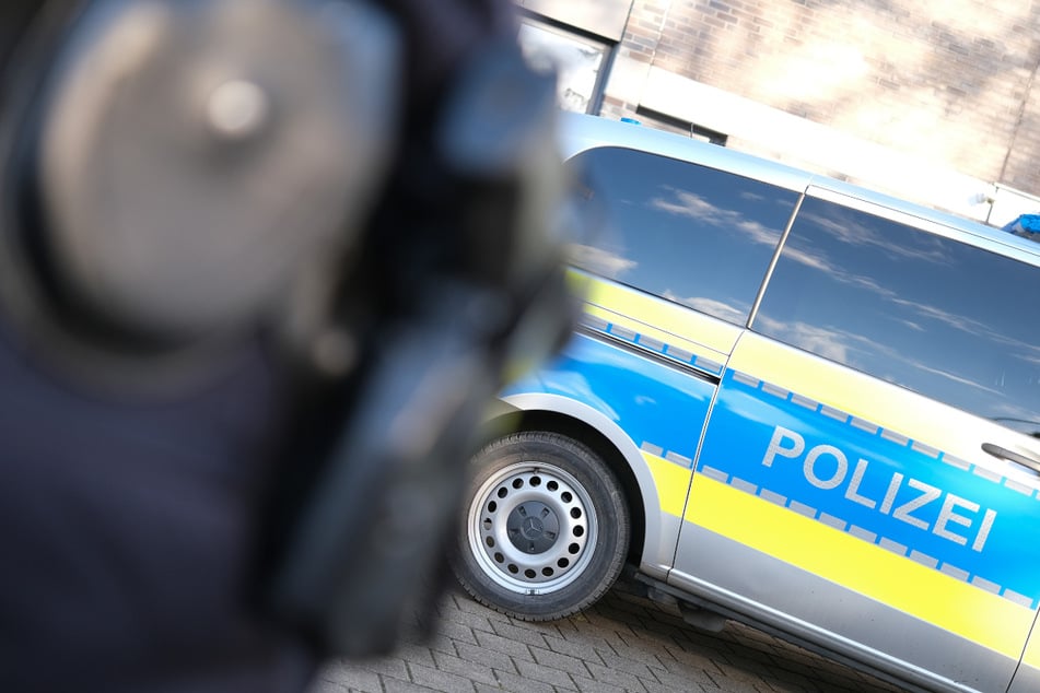 Die Polizei hat Beweise sichergestellt und ermittelt wegen Terrorverdacht. (Symbolfoto)