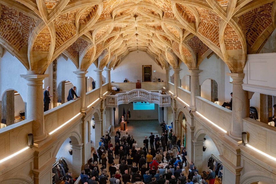 Die Schlosskapelle steht nun für Lesungen, Konzerte und Ausstellungen zur Verfügung.