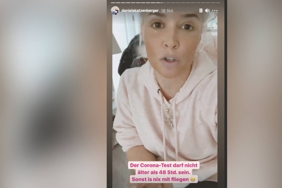 Von dem einen Missgeschick erzählt Daniela Katzenberger (34) hier, das andere sieht man ihr sofort an.