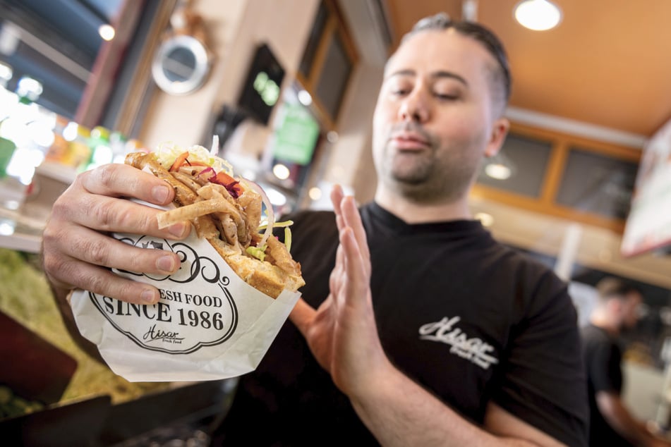 Die Qualität setzt sich auch nach 40 Jahren durch. Hisar bietet mit dem besten Döner der Stadt an.